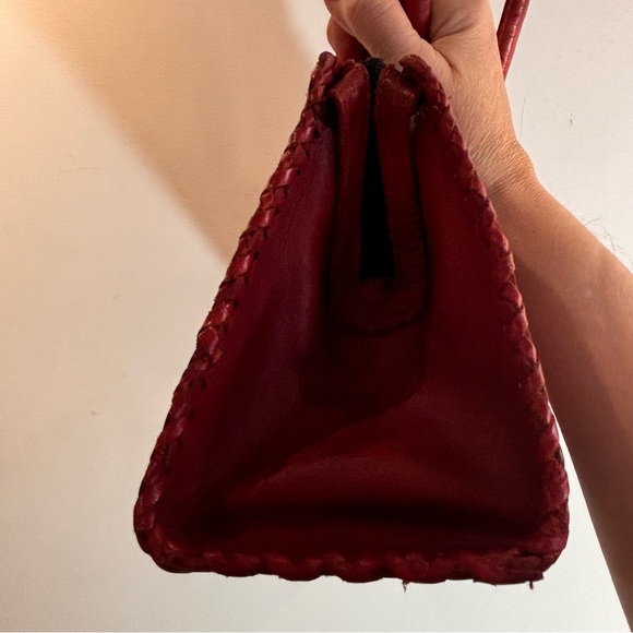 ALEXIS DAVID Tooled Leather Hand Shoulder Bag Deep Red Interior Pocket Floral - Picture 14 of 15